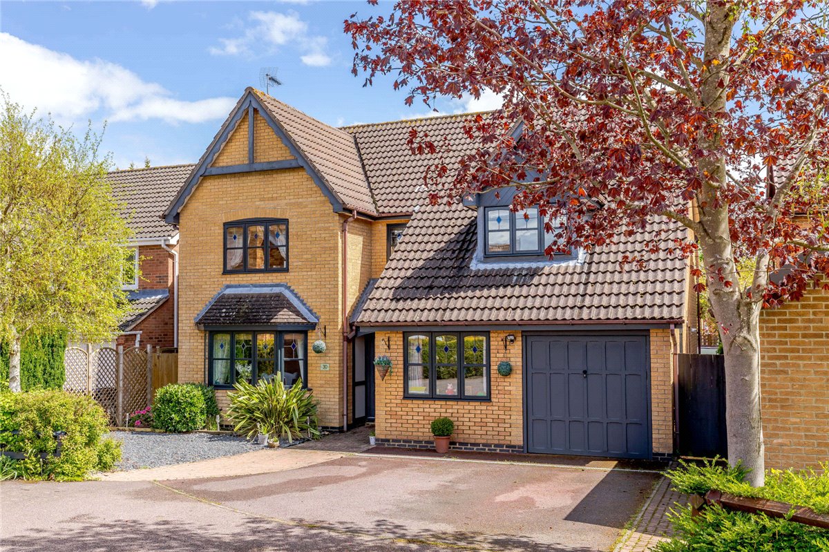 4 bedroom House, Camelot Way, Northampton, NN5 - Sold