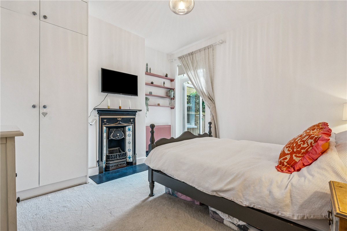2 bedroom Flat, Aslett Street, London, SW18 - Under Offer, Image 9