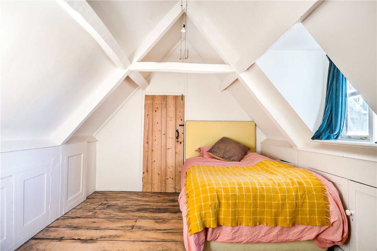 8 bedroom House, Castlefields, Calne, SN11 - Available, Image 10