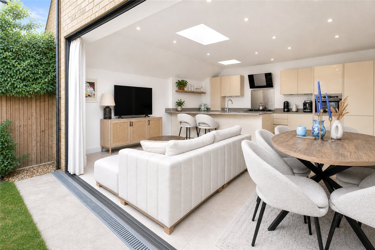 3 bedroom Flat, Inglethorpe Street, London, SW6 - Available, Image 12