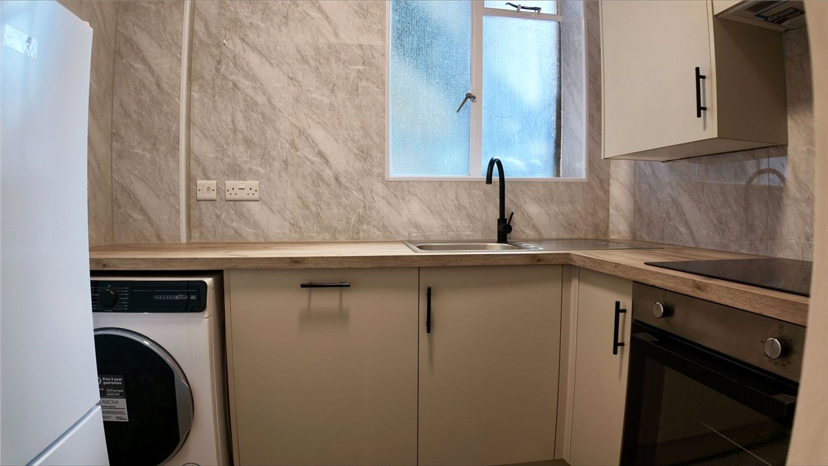 1 bedroom Flat, Charleville Court, Charleville Road, W14 - Available, Image 3