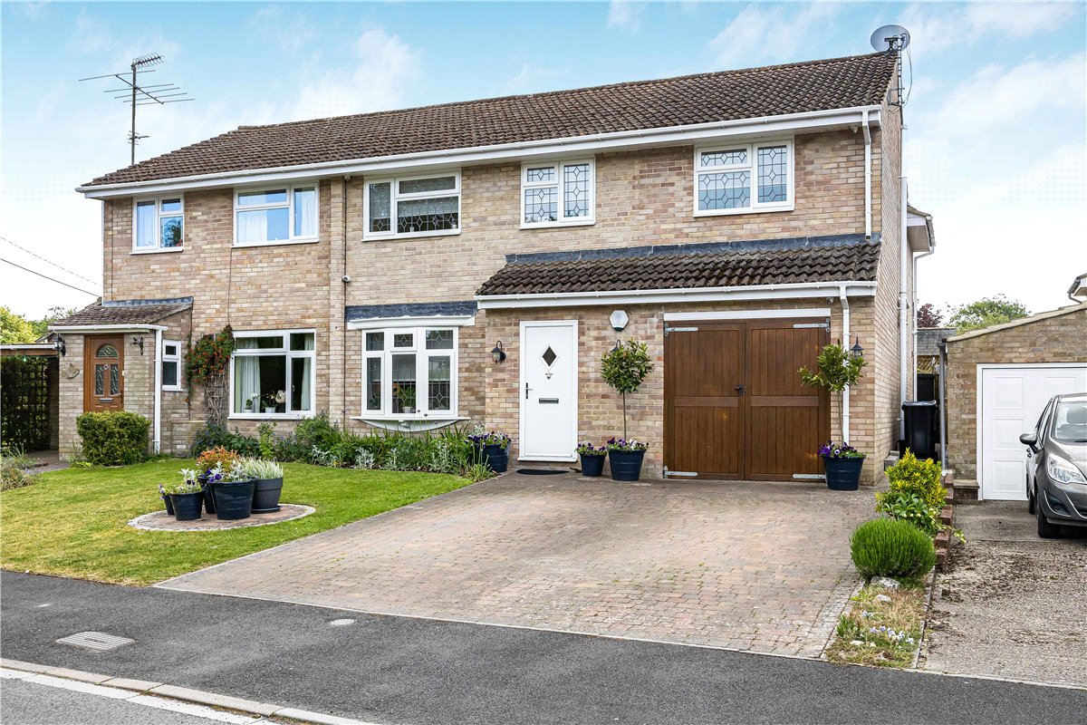 5 bedroom House, Forge Close, Milton Lilbourne, SN9 - Available