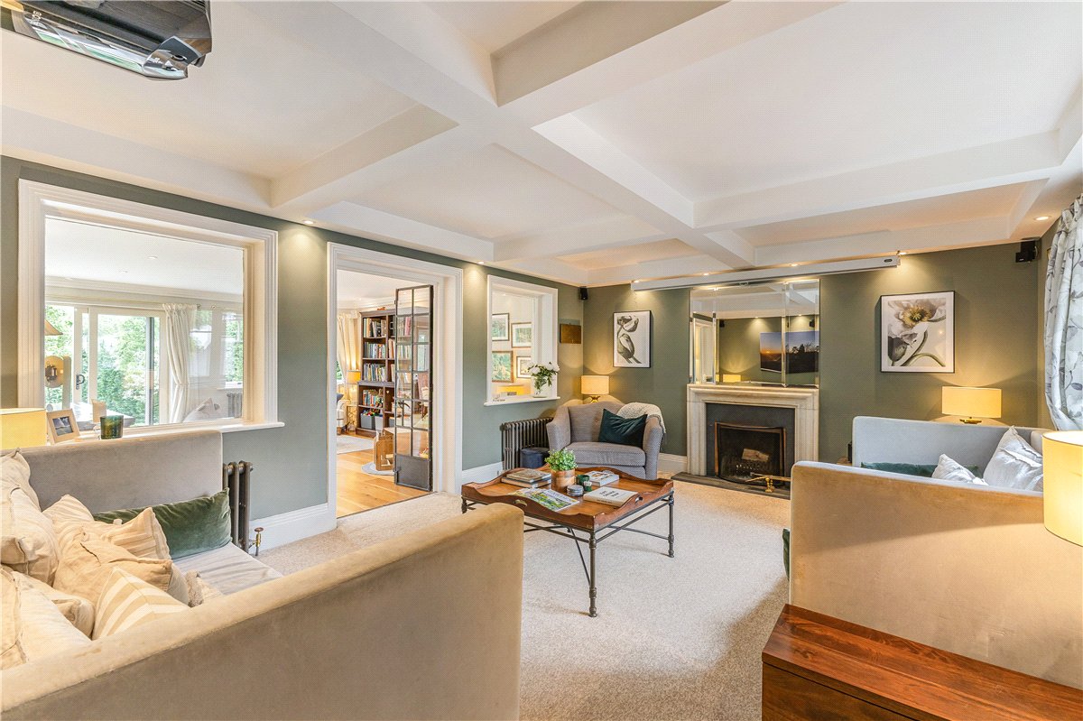 5 bedroom House, The Fairway, Devizes, SN10 - Available, Image 4