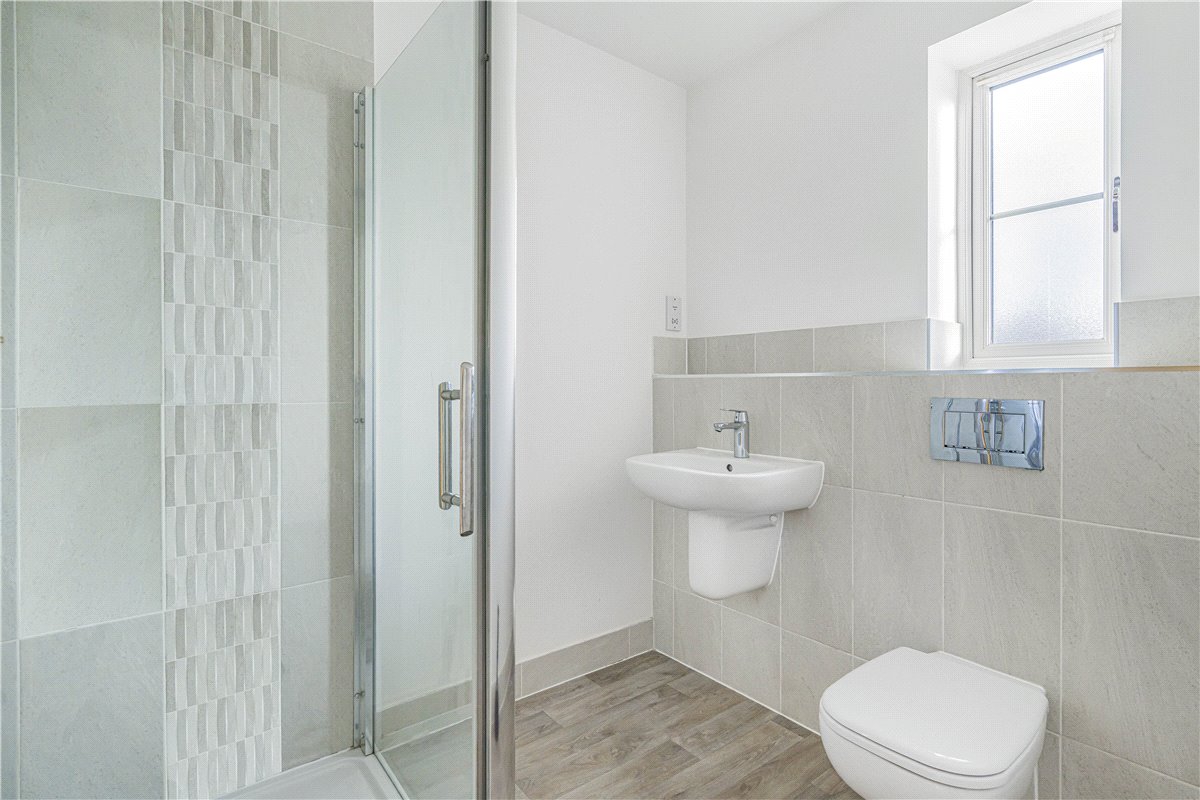 3 bedroom House, The Firs, Grove, OX12 - , Image 4