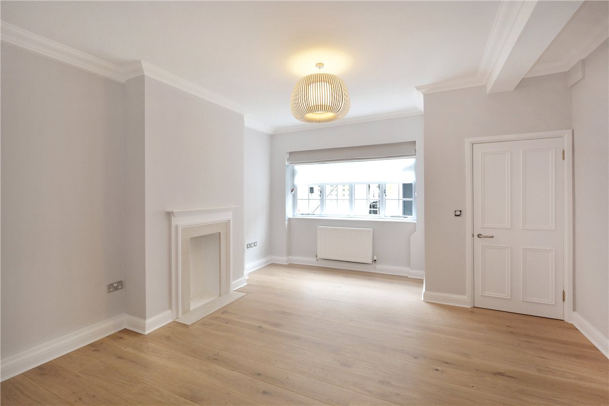 2 bedroom House, Gloucester Place Mews, Marylebone, W1U - Let Agreed
