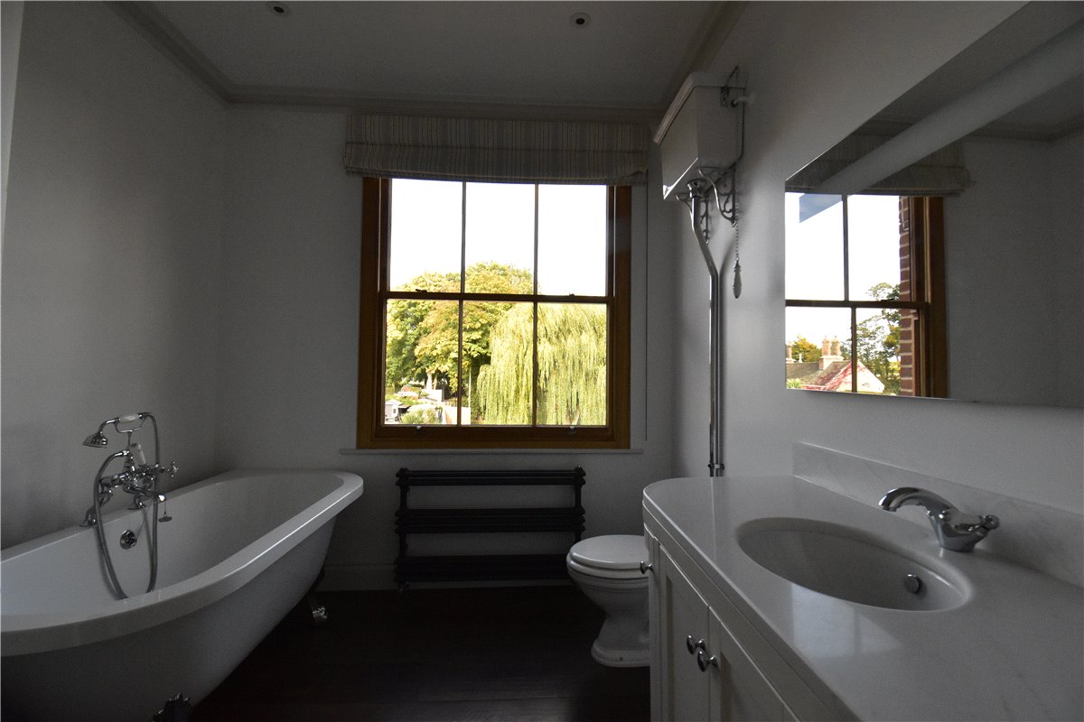 6 bedroom House, Newmarket Road, Kirtling, CB8 - , Image 21