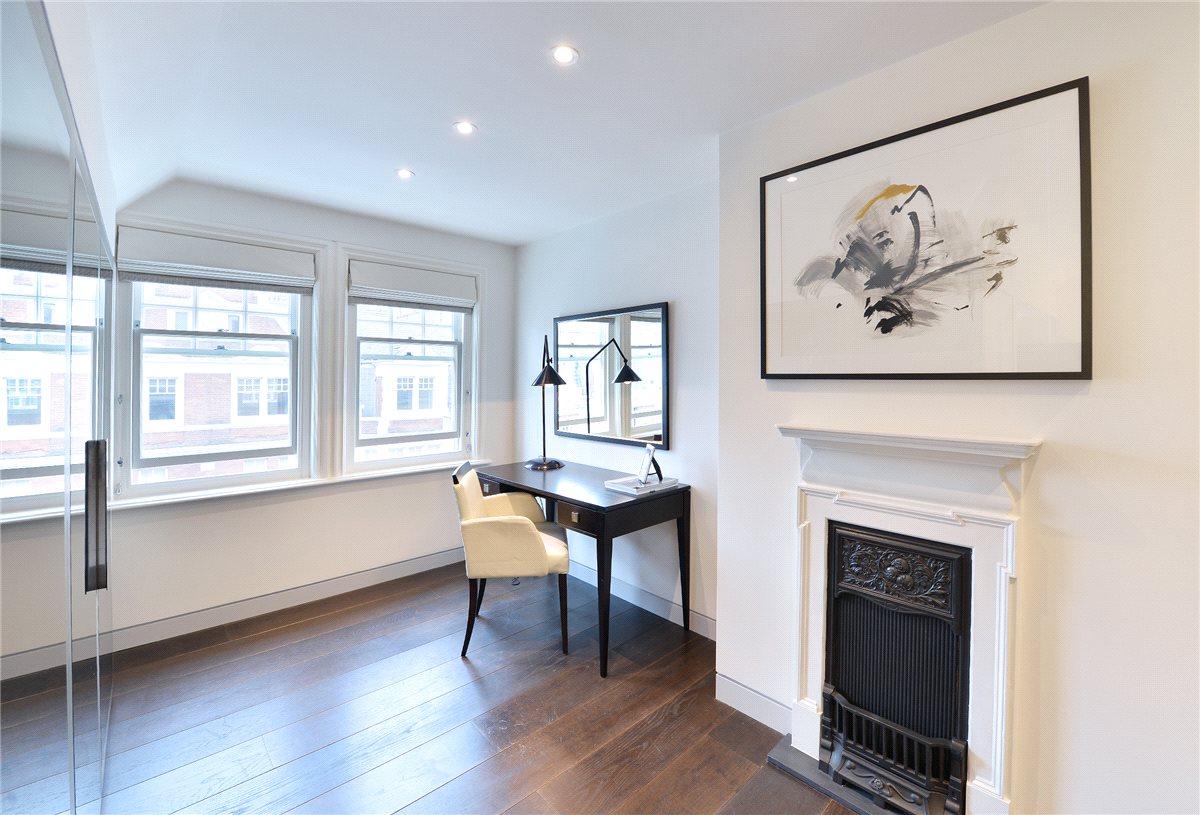 2 bedroom Flat, Duke Street, Mayfair, W1K - Available, Image 11