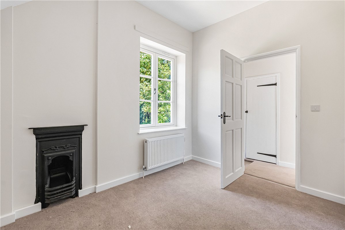 3 bedroom House, Hemel Hempstead Road, Redbourn, AL3 - Available, Image 12