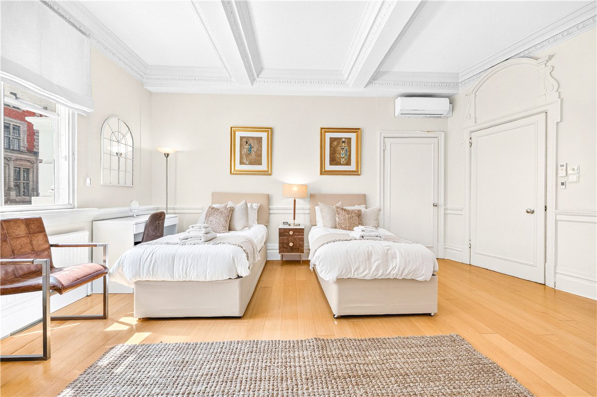 4 bedroom Flat, Knightsbridge, London, SW1X - Available, Image 22