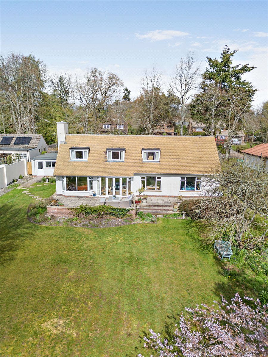 4 bedroom House, Garden Close Lane, Newbury, RG14 - Available, Image 9