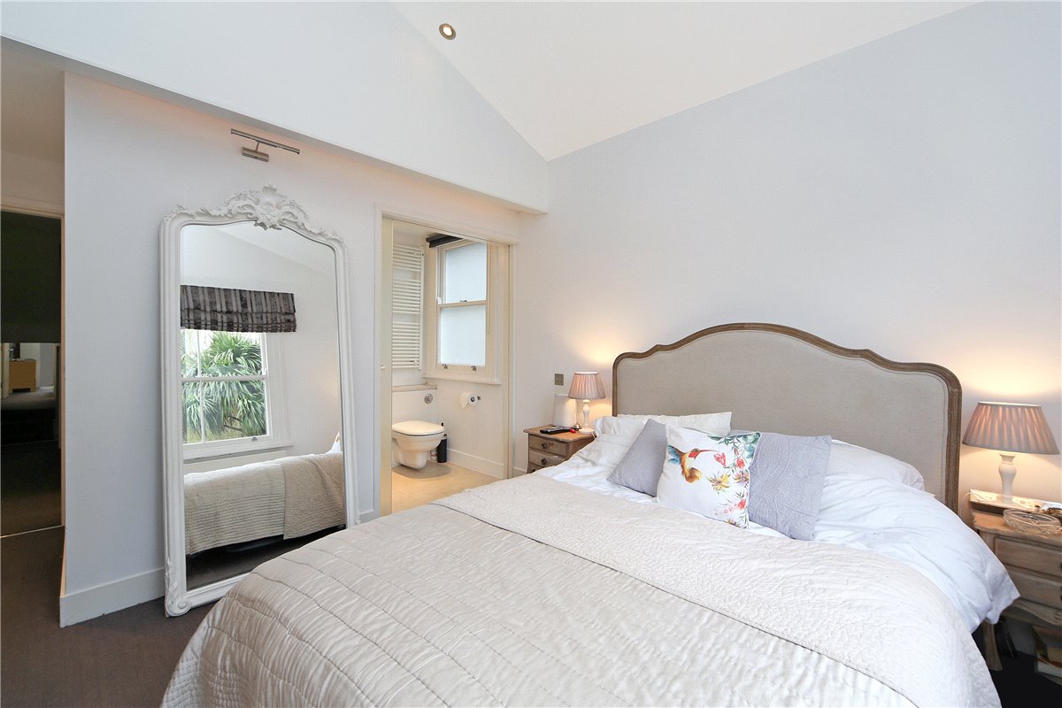 2 bedroom Flat, Queensmill Road, London, SW6 - Available, Image 6