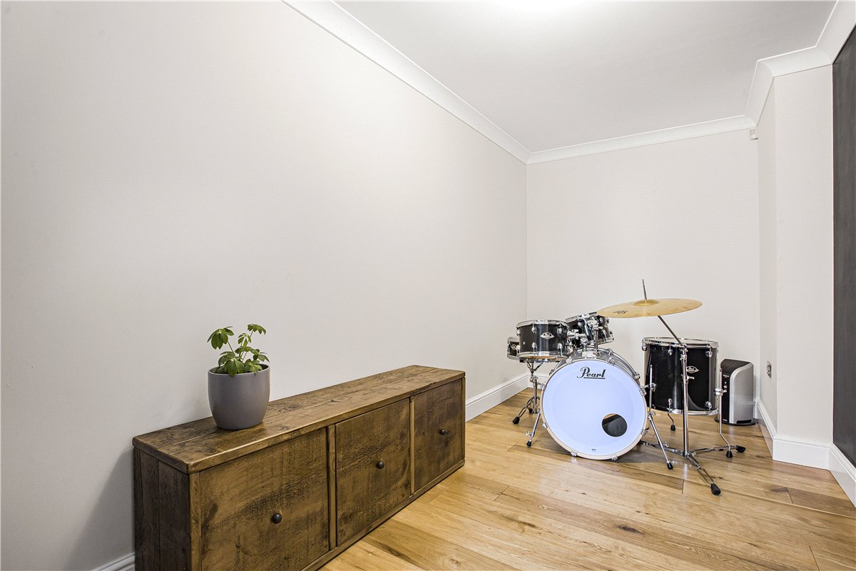 4 bedroom House, Simpsons Way, Kennington, OX1 - Available, Image 10