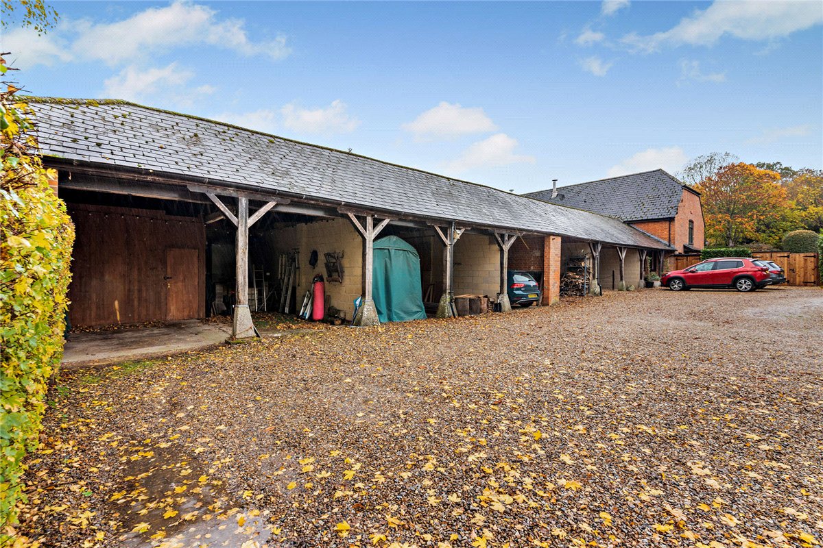 4 bedroom Barn Conversion, Snelsmore, Newbury, RG14 - Available, Image 18