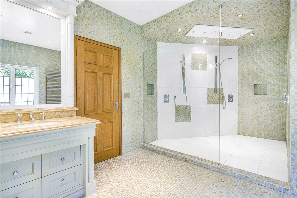 6 bedroom House, Chalk Lane, Hyde Heath, HP6 - Available, Image 10