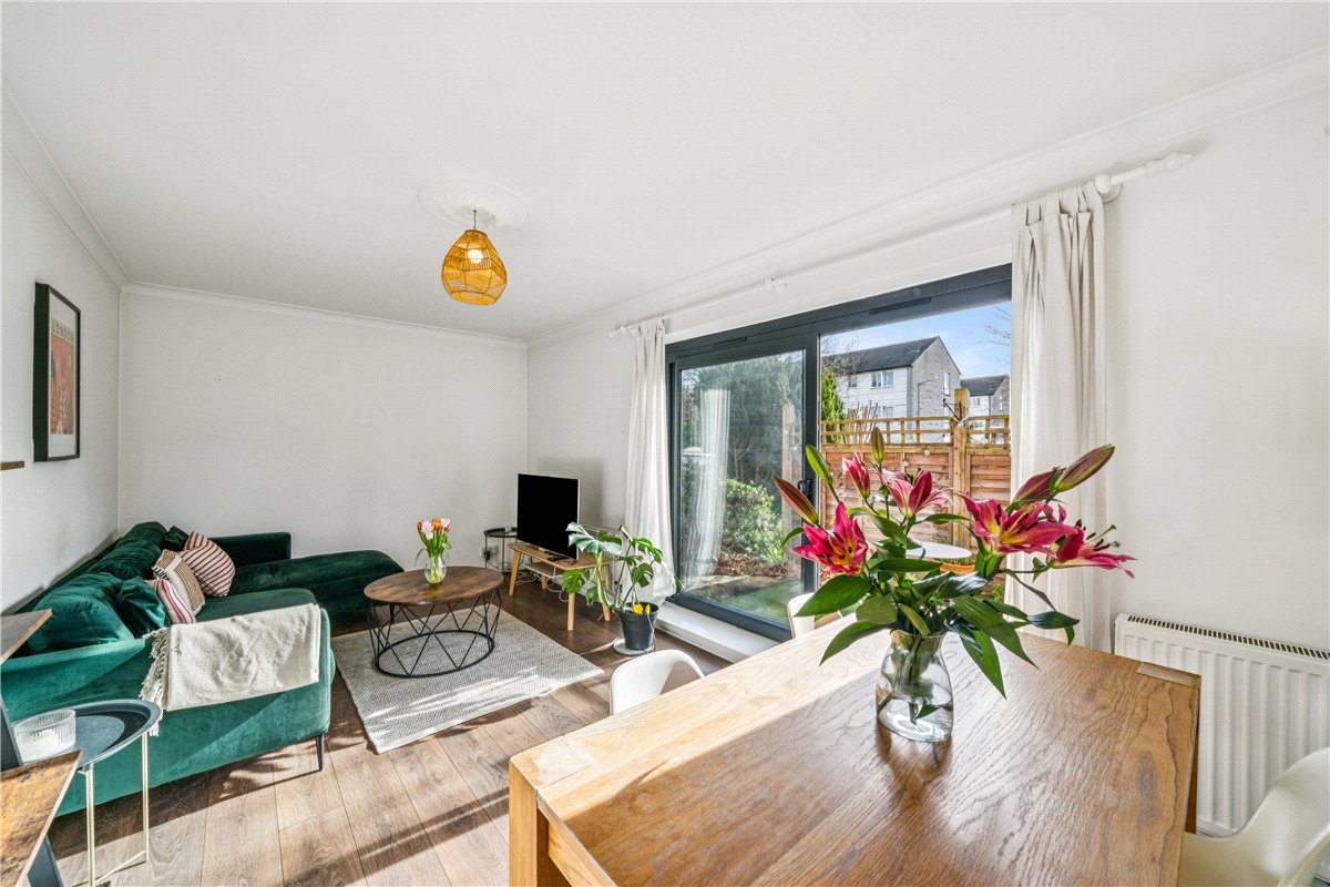 2 bedroom Flat, Mayford Close, London, SW12 - Sold STC, Image 2