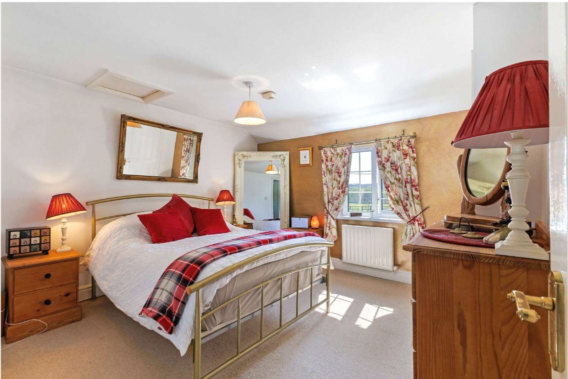 4 bedroom House, Pall Mall, Burbage, SN8 - Available, Image 13