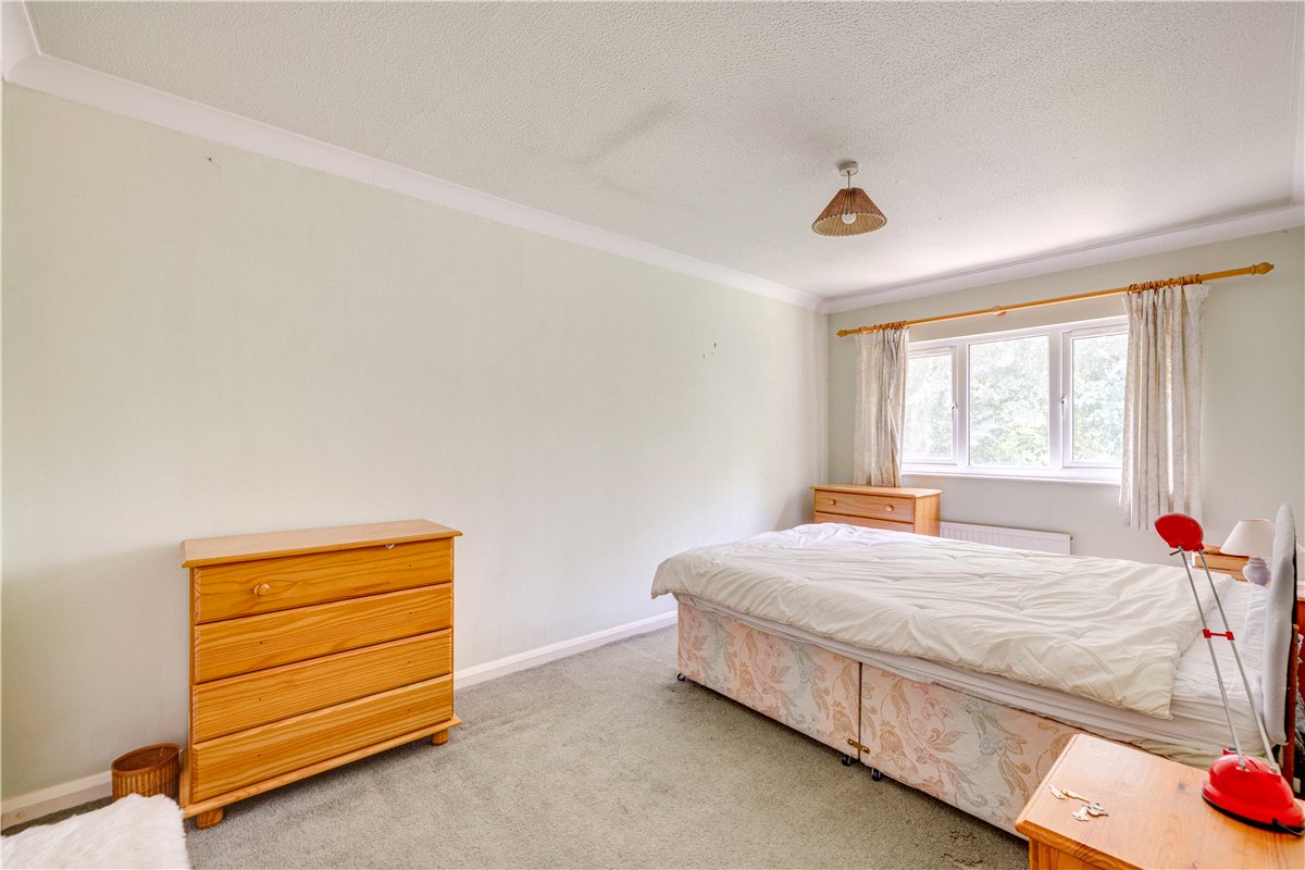 3 bedroom House, Balfour Place, London, SW15 - Available, Image 3