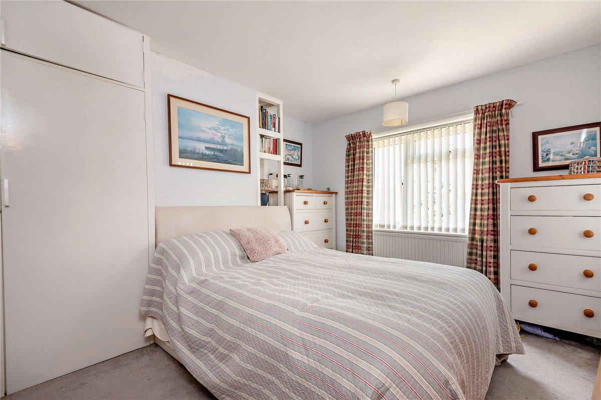 4 bedroom House, George Street, Kingsclere, RG20 - Available, Image 15