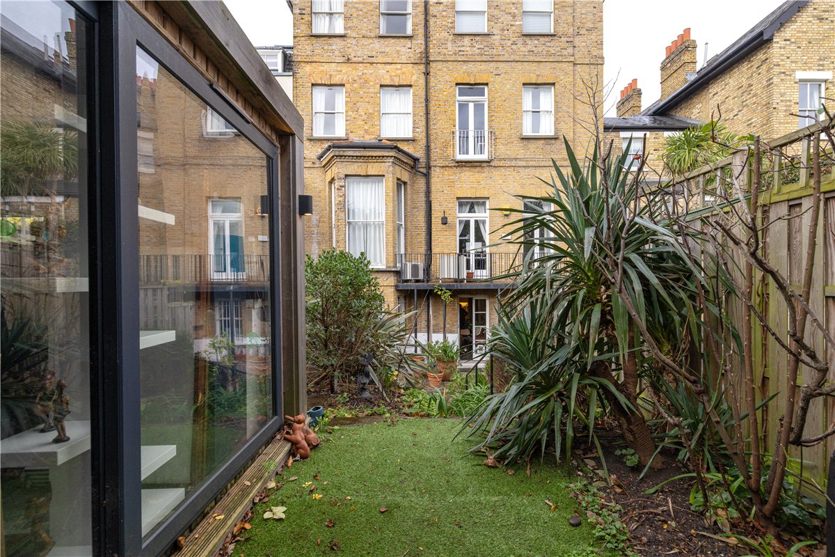 2 bedroom Flat, Wandle Road, London, SW17 - Sold, Image 3