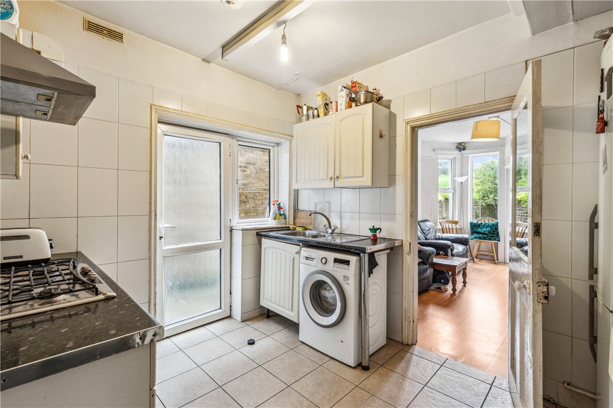 6 bedroom House, Niton Street, London, SW6 - Available, Image 10
