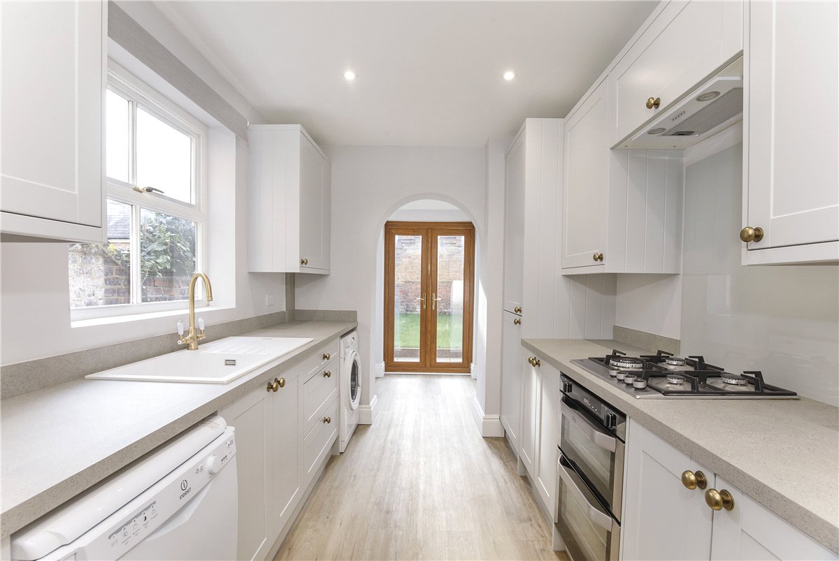 4 bedroom House, Park Grove, York, YO31 - Let Agreed, Image 1