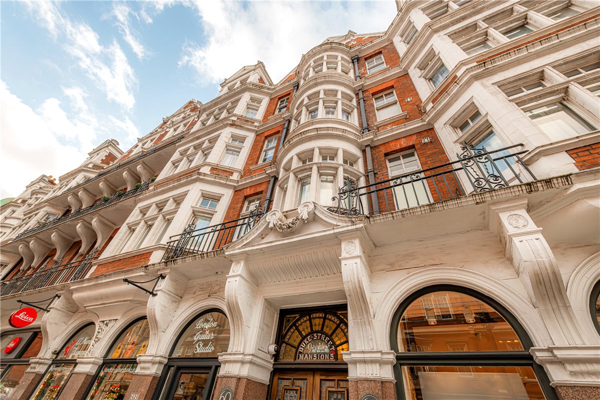 4 bedroom Flat, Duke Street, Mayfair, W1K - Available, Image 1