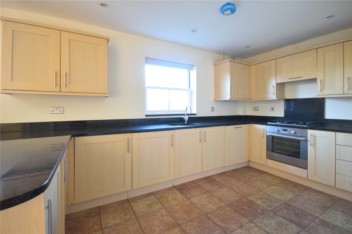 4 bedroom House, High Street, Waterbeach, CB25 - Available, Image 1