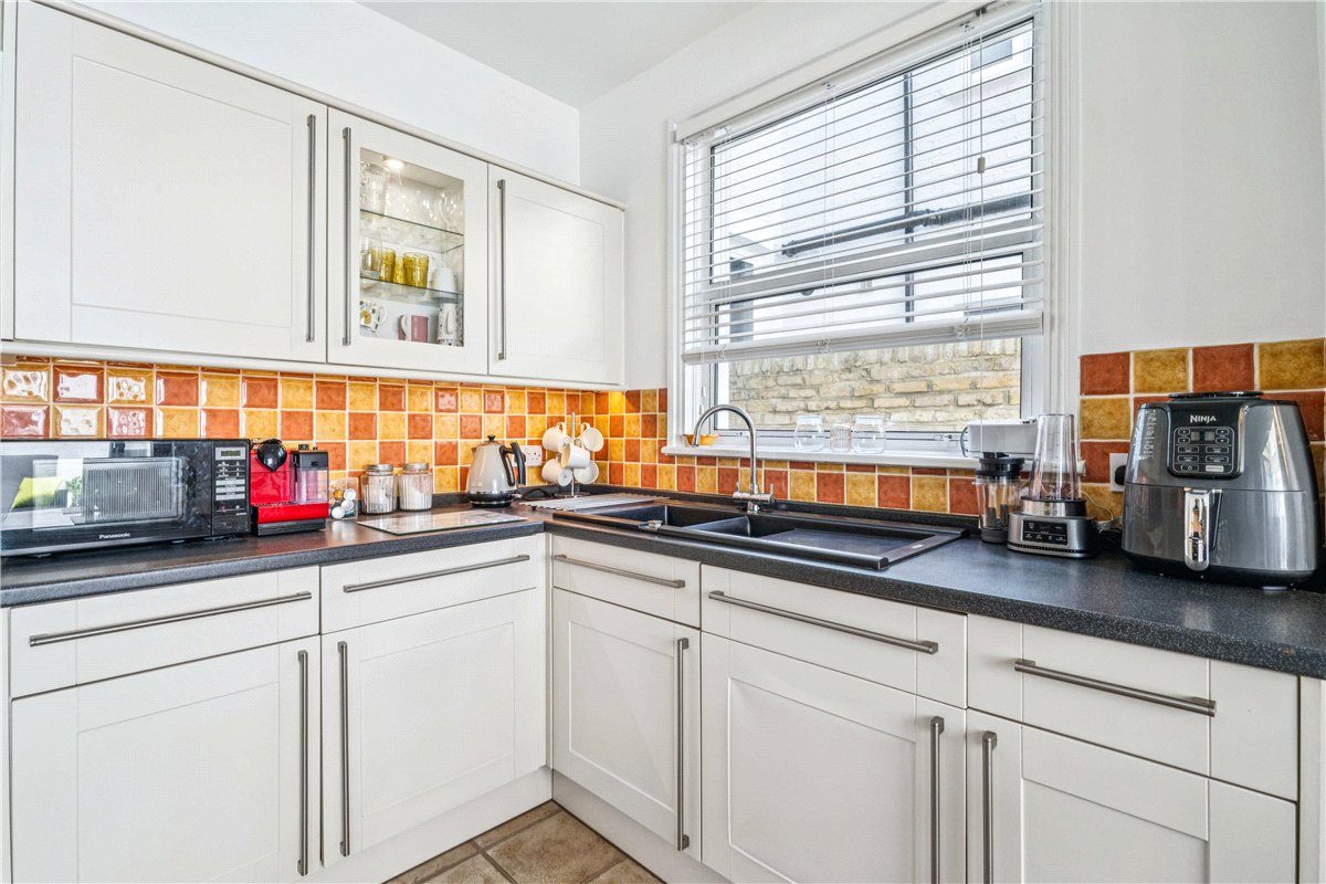 3 bedroom House, Lysia Street, London, SW6 - Available, Image 12