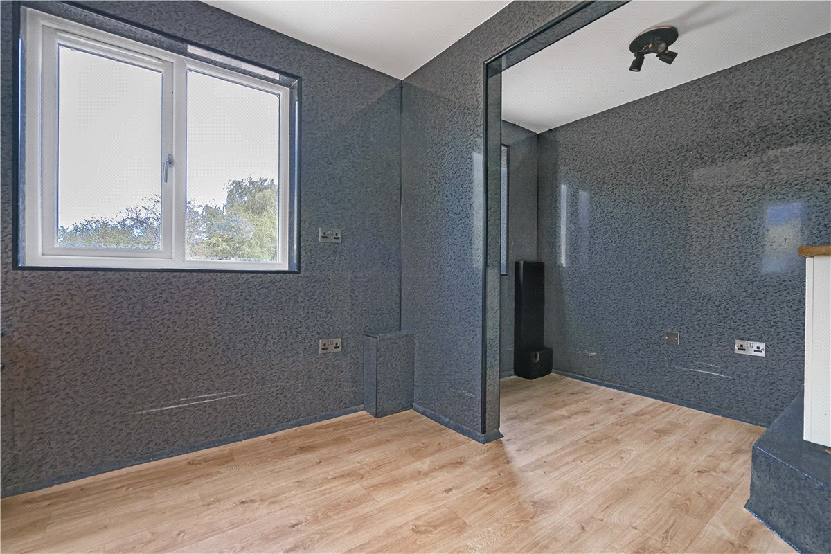 6 bedroom Barn Conversion, Skirsgill Lane, Eamont Bridge, CA10 - Available, Image 25