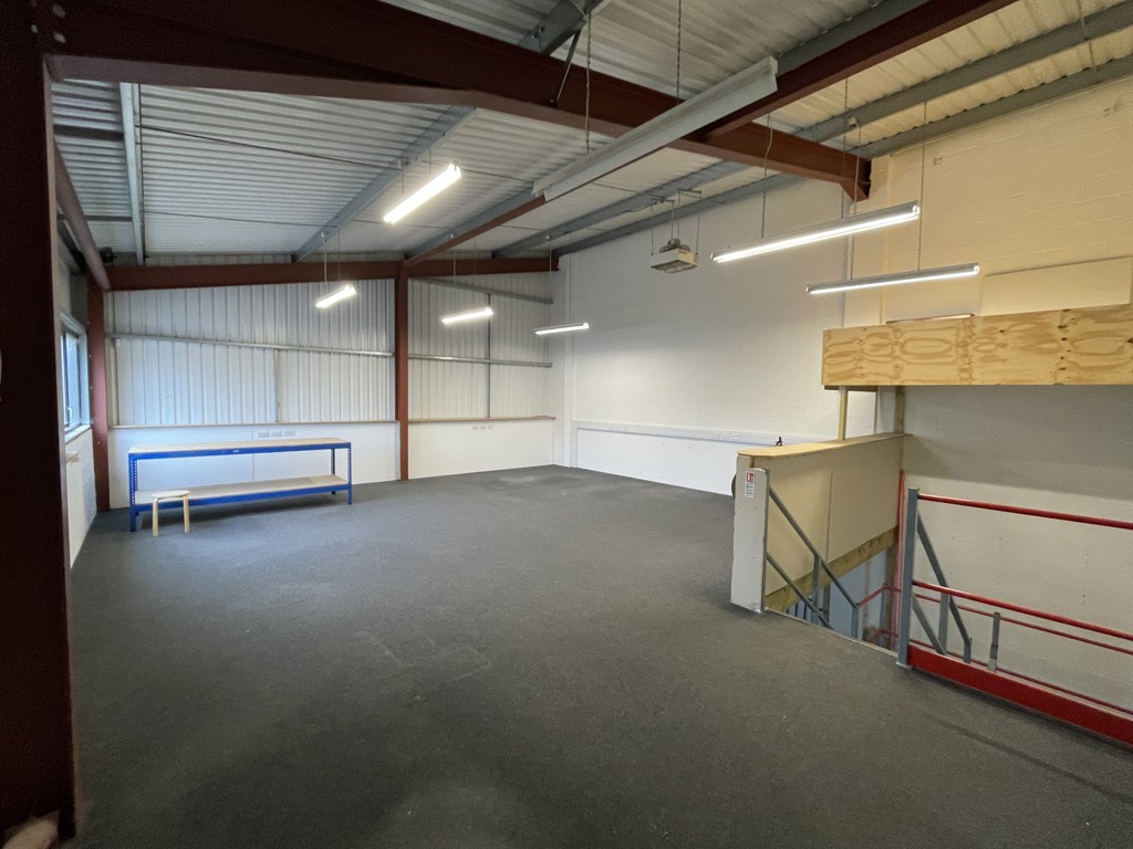 1566 Sq Ft, Unit 8 Glenmore Business Centre, Witney, OX29 - Available, Image 2