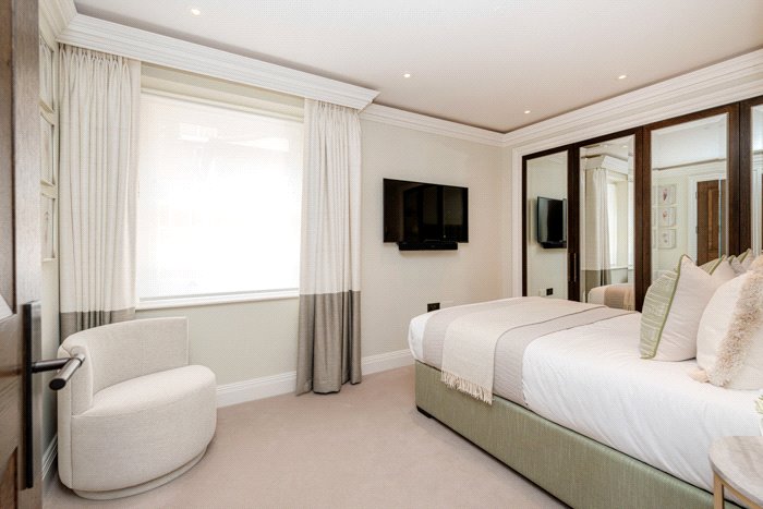 2 bedroom Flat, Prince of Wales Terrace, Kensington, W8 - Available, Image 13