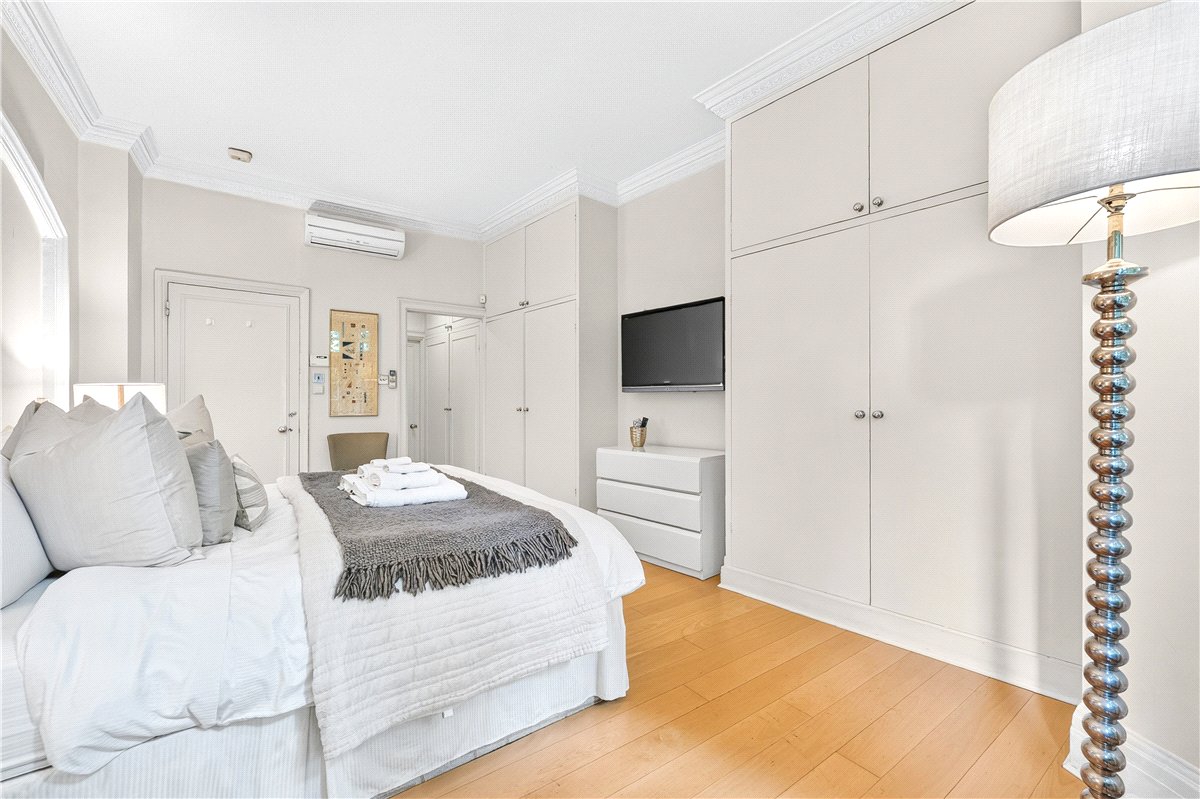 4 bedroom Flat, Knightsbridge, London, SW1X - Available, Image 19