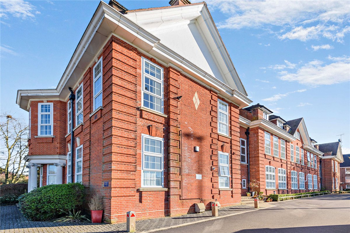 1 bedroom Flat, Ireland Drive, Newbury, RG14 - Available, Image 10