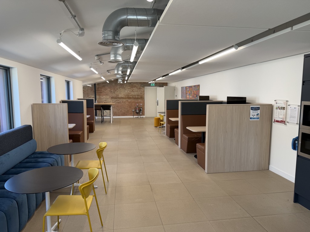6500 Sq Ft, 149 Cherry Hinton Road, Cambridge, CB1 - Available, Image 4