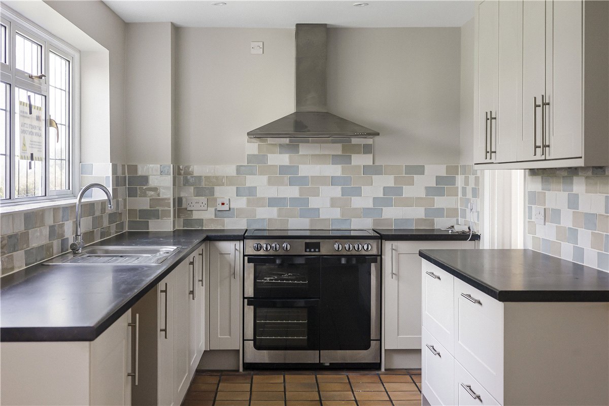4 bedroom House, Potter Row, Great Missenden, HP16 - Available, Image 6