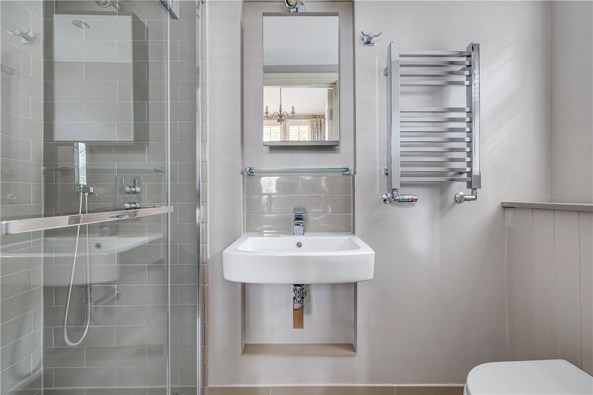 2 bedroom Flat, Trentham Street, London, SW18 - Sold, Image 12