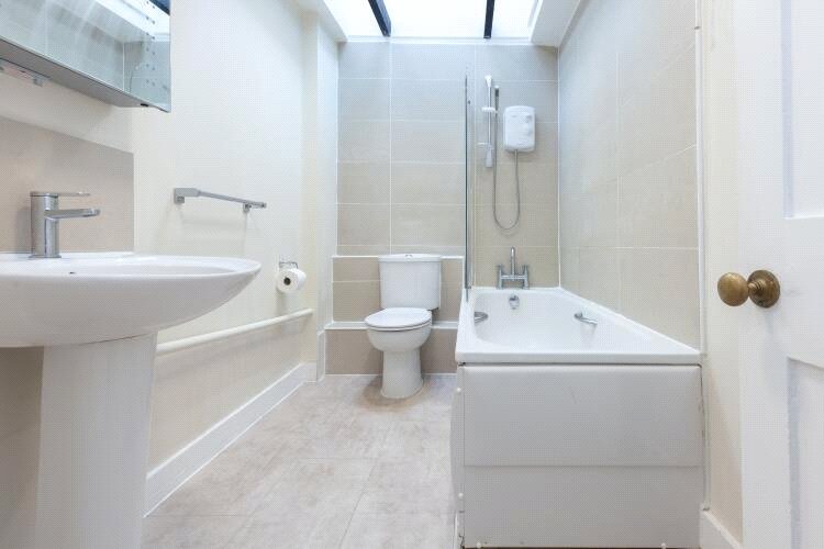 3 bedroom House, Hart Street, Oxford, OX2 - , Image 2