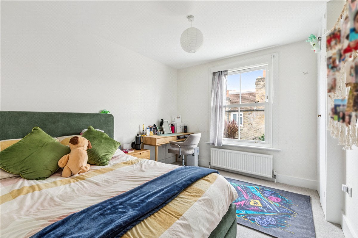 5 bedroom House, Cathles Road, London, SW12 - , Image 2
