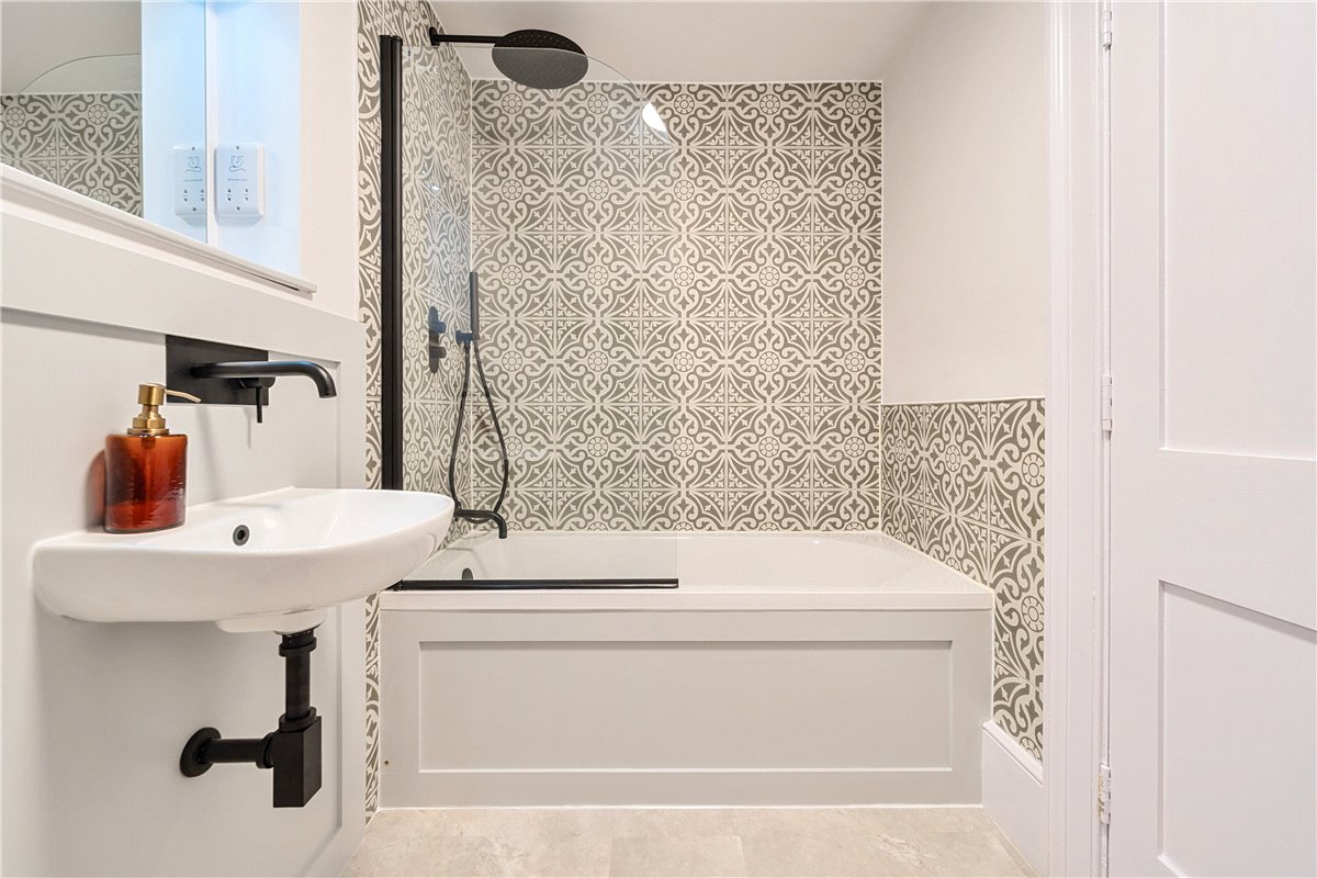 1 bedroom Flat, Oxford Row, Bath, BA1 - Sold, Image 5
