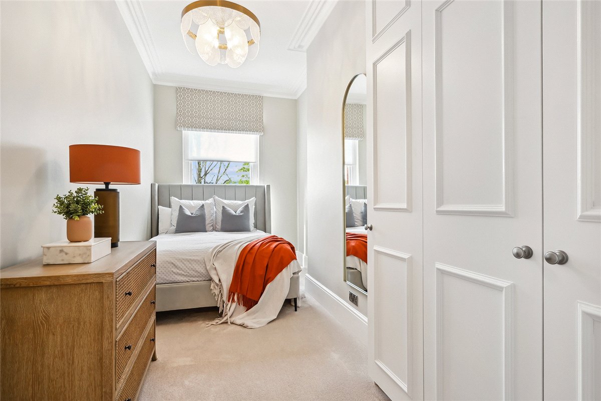4 bedroom Flat, Gloucester Road, South Kensington, SW7 - Available, Image 9