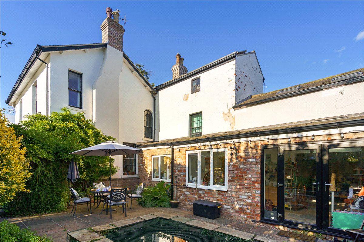 6 bedroom House, Doncaster Road, Selby, YO8 - Available, Image 4