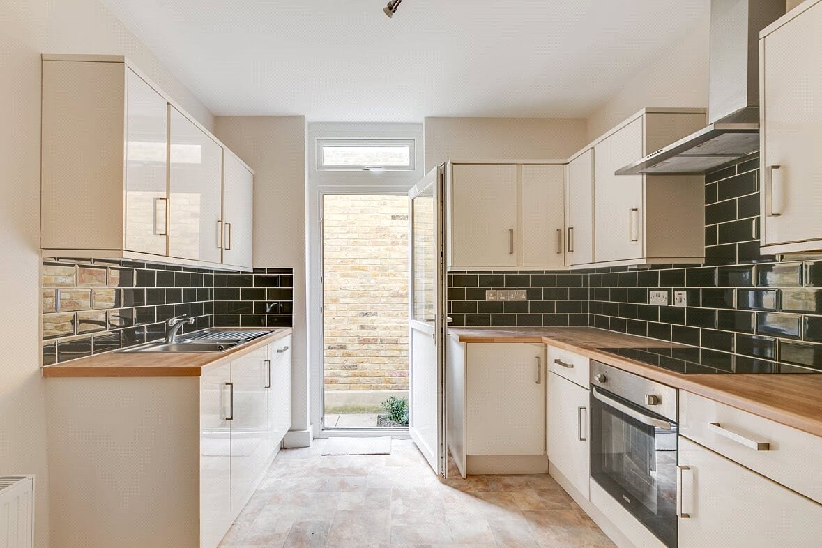2 bedroom Flat, Danehurst Street, London, SW6 - , Image 1