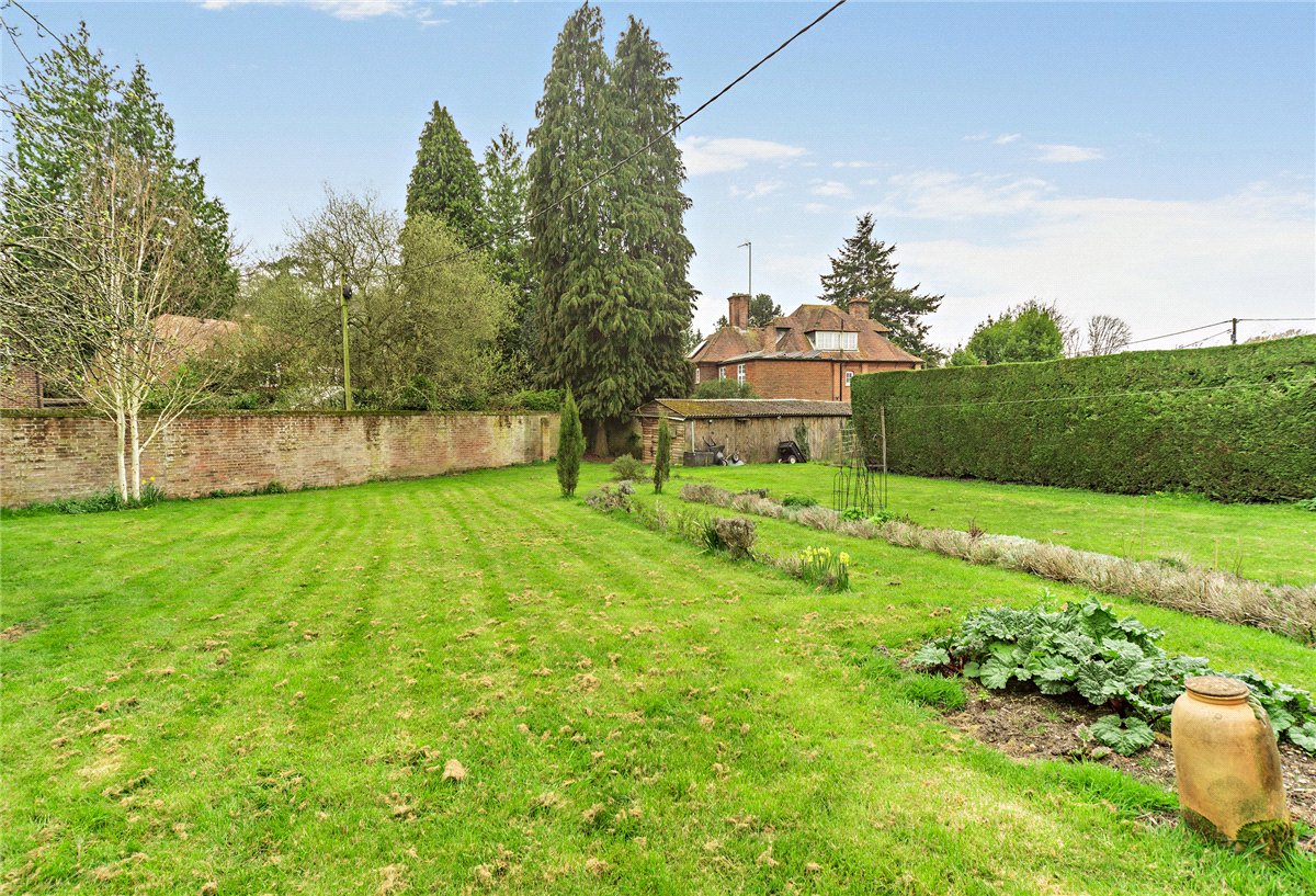 8 bedroom House, Yattendon Road, Hermitage, RG18 - Available, Image 23