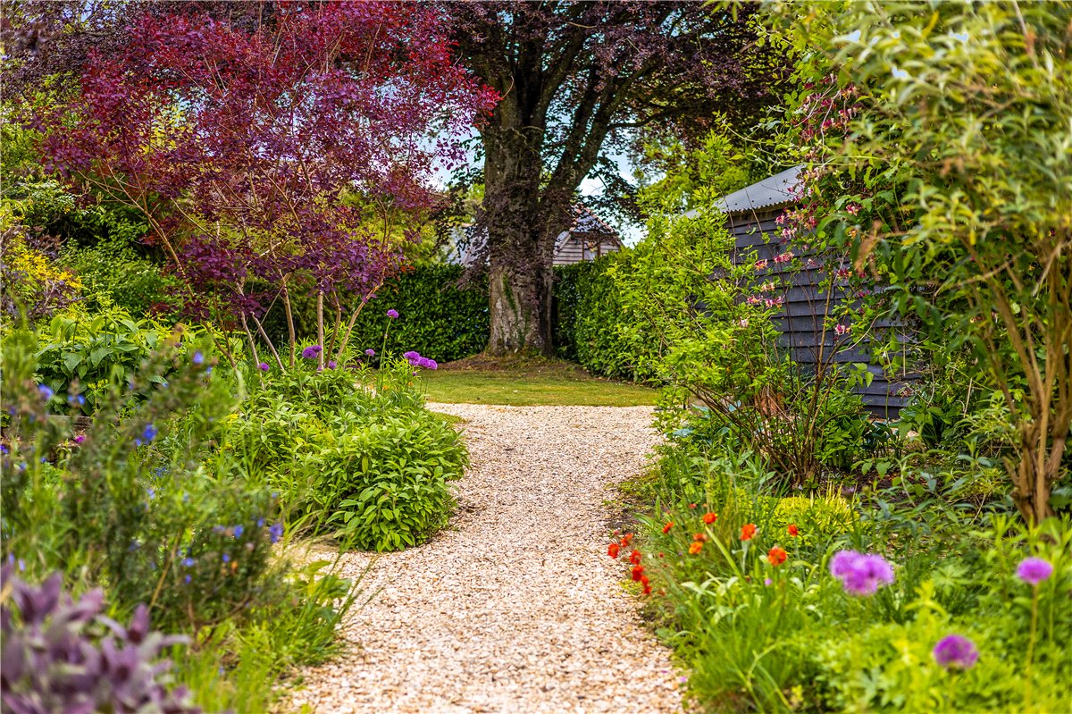 4 bedroom House, Easton Royal, Pewsey, SN9 - Available, Image 4