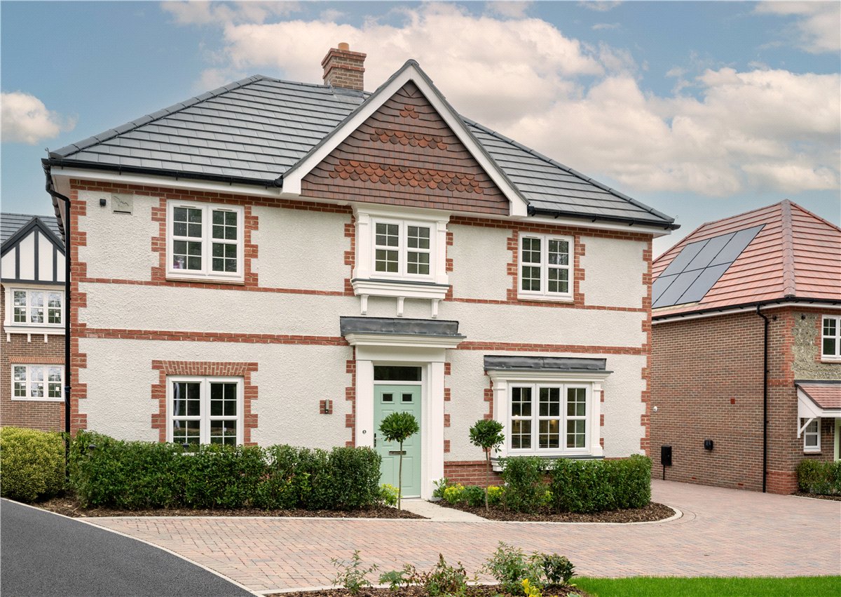 4 bedroom House, Bishops Green, Newbury, RG20 - Available