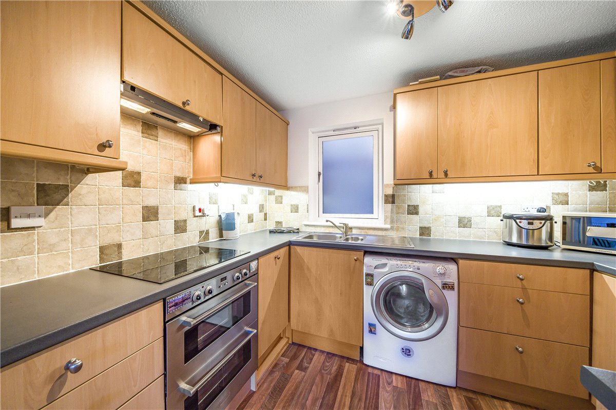 2 bedroom Flat, The Chilterns, Gloucester Green, OX1 - , Image 1