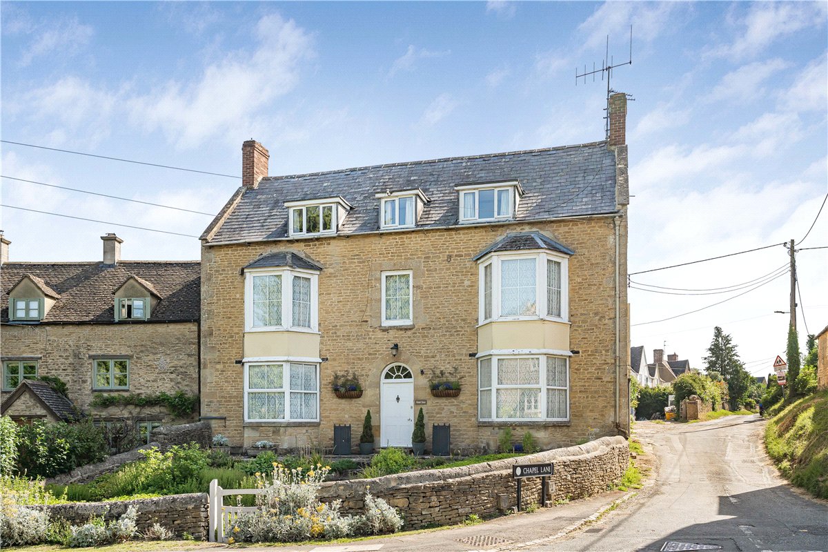 2 bedroom Flat, Manor House, Chapel Lane, OX7 - Let Agreed