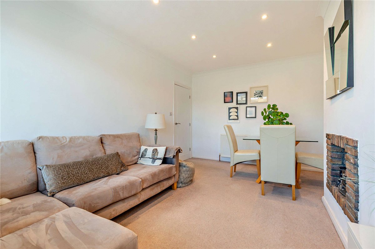 2 bedroom Bungalow, Beckwith Road, Harrogate, HG2 - Available, Image 5