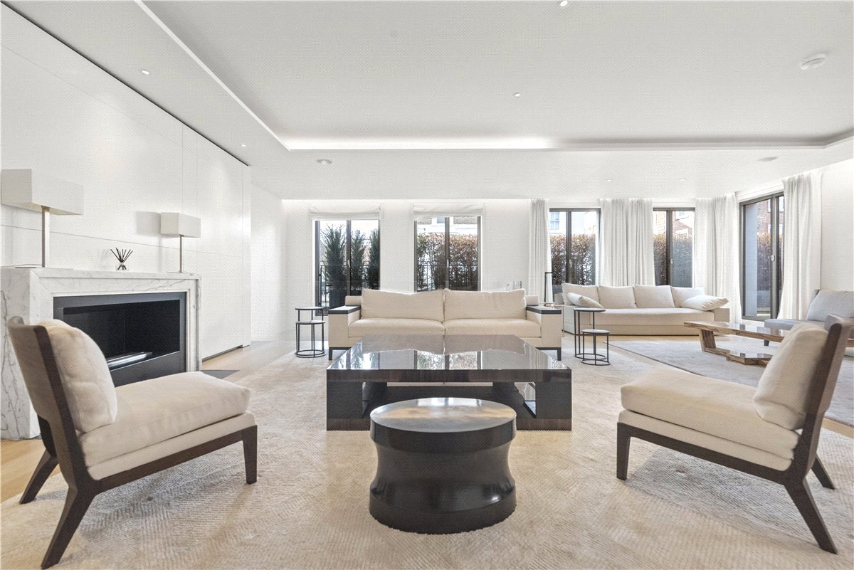 4 bedroom Flat, Chelsea Manor Street, Chelsea, SW3 - Available, Image 2