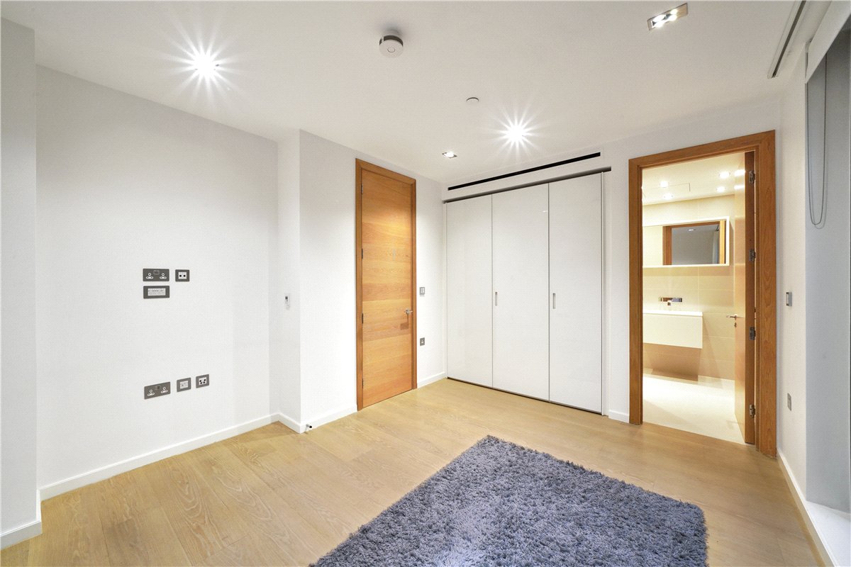 2 bedroom Flat, Grosvenor Hill, London, W1K - Available, Image 6